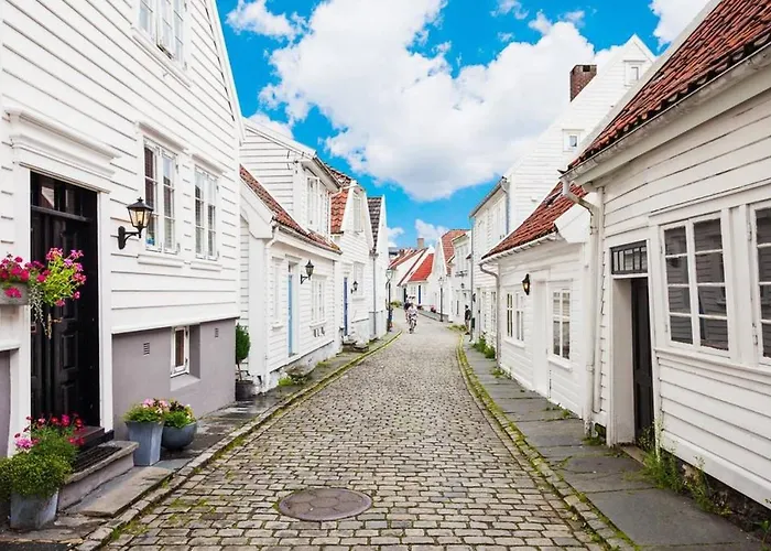 At Nicolas 11 Stavanger